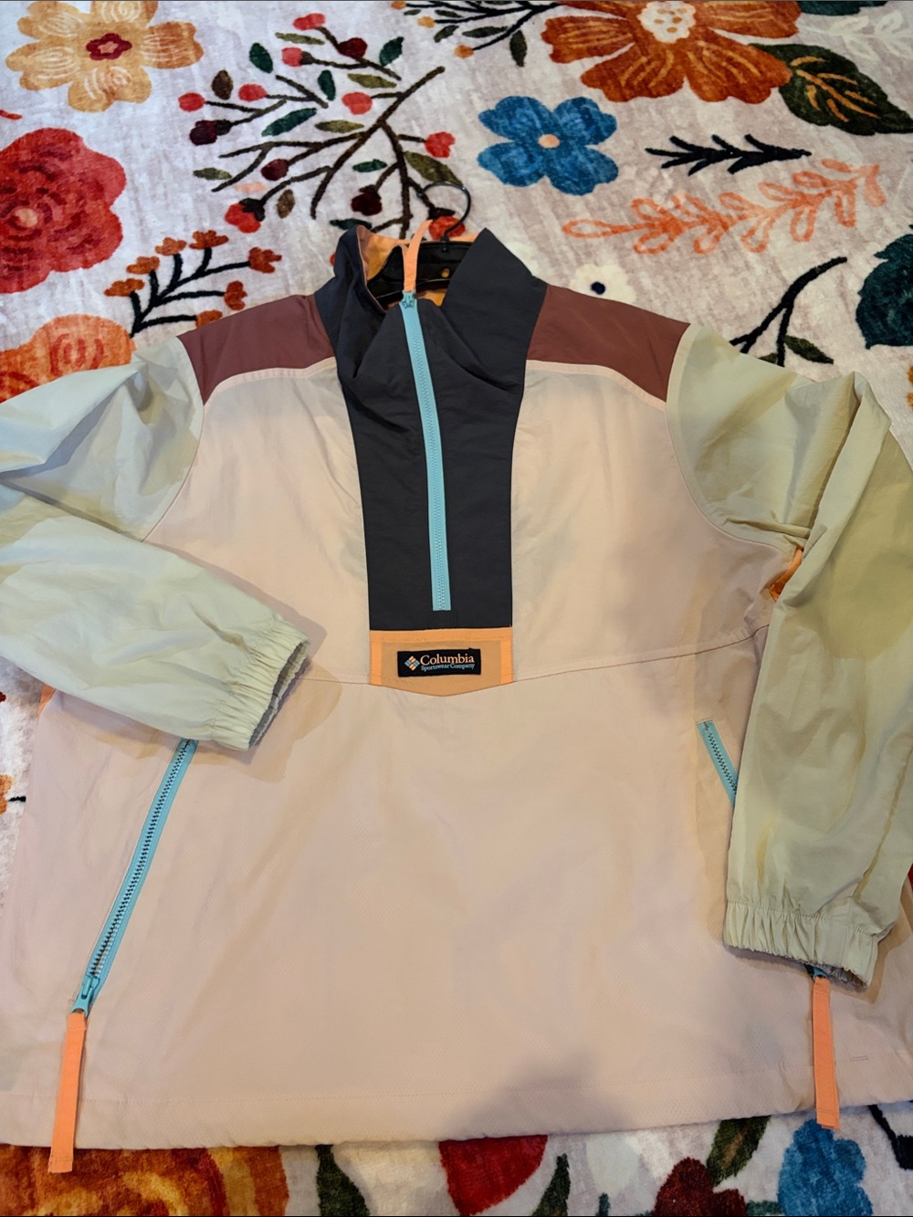 Columbia Women's Cream Colorblock Ski Anorak with Black Chest and Tan Accents